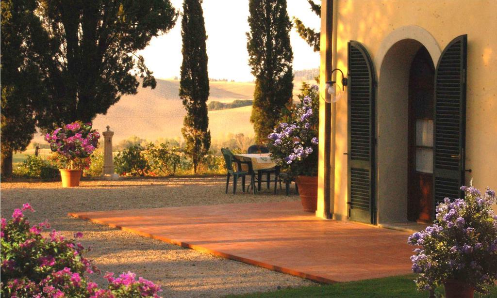 Orciatico Agriturismo San Francesco Amalia And Anna מראה חיצוני תמונה